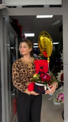 Ayıcık,gül,çikolata ve balonu 